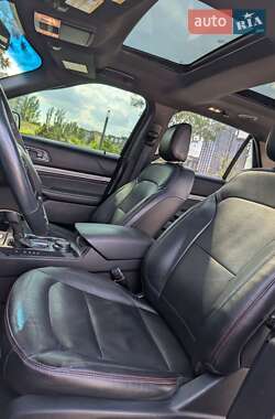 Внедорожник / Кроссовер Ford Explorer 2018 в 