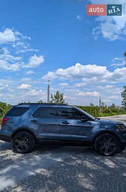 Внедорожник / Кроссовер Ford Explorer 2018 в 
