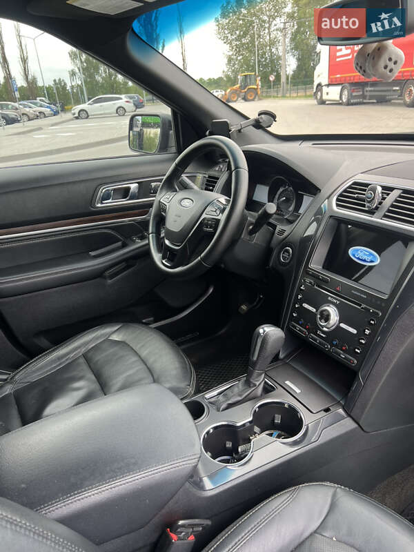 Позашляховик / Кросовер Ford Explorer 2018 в Києві
