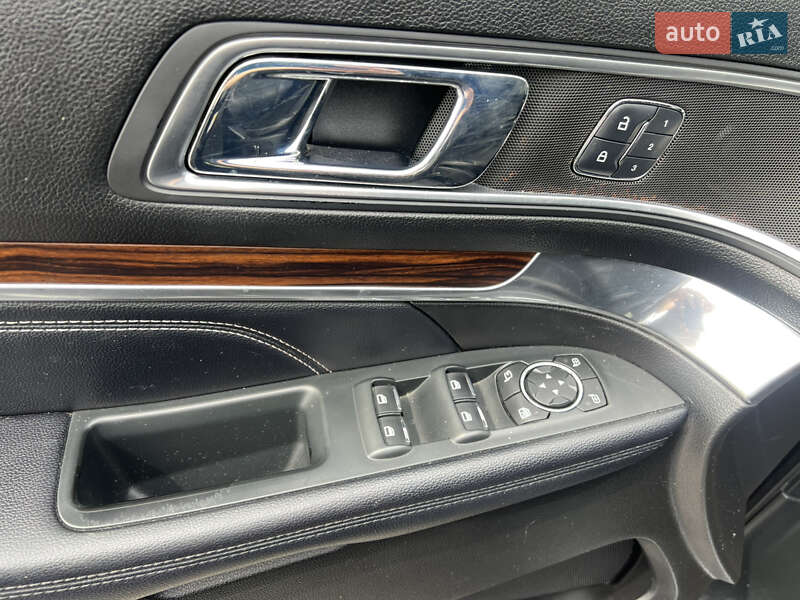 Позашляховик / Кросовер Ford Explorer 2018 в Києві