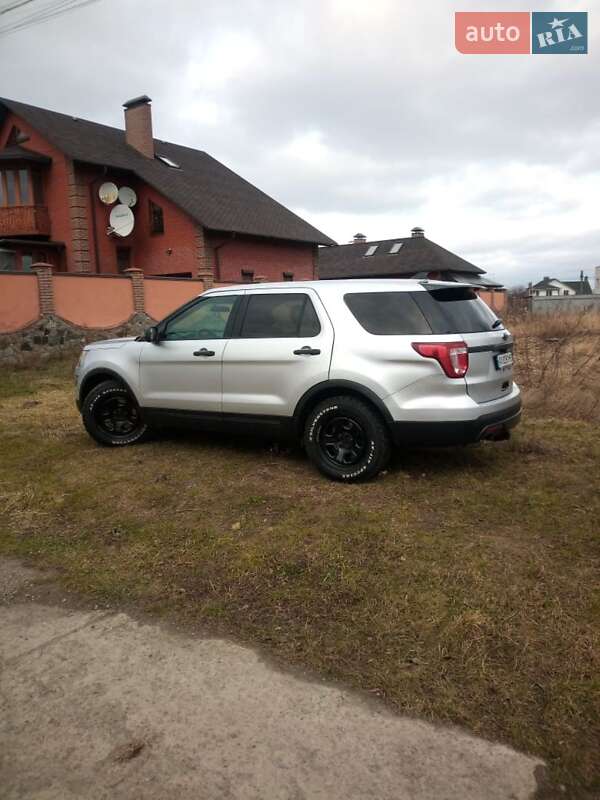 Позашляховик / Кросовер Ford Explorer 2016 в Києві