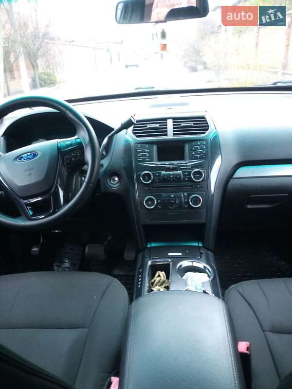 Позашляховик / Кросовер Ford Explorer 2016 в Києві