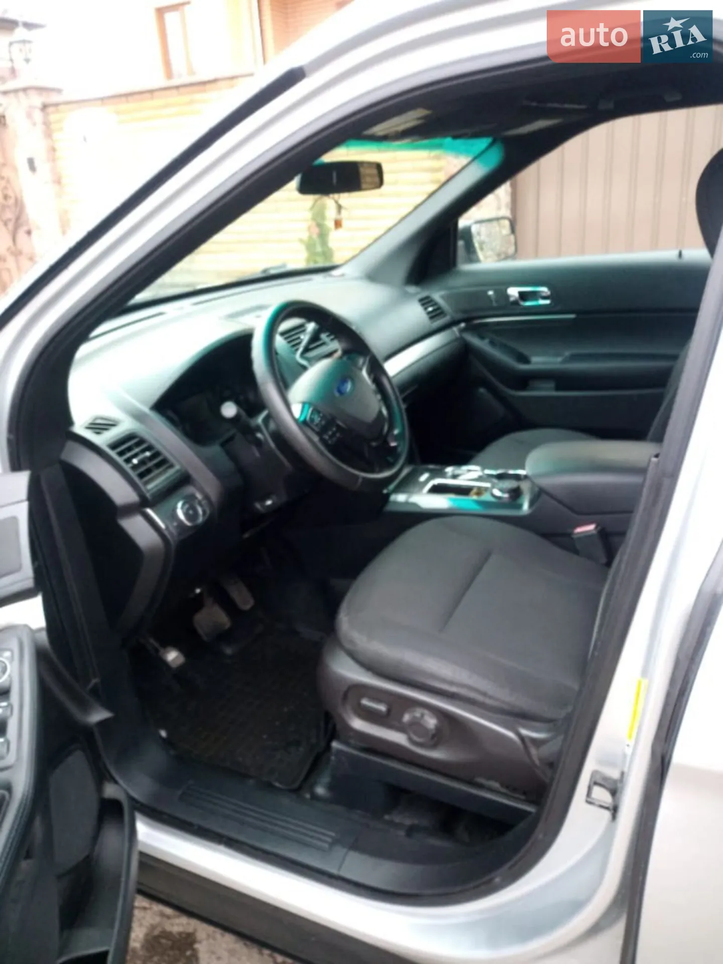 2016 Ford Explorer - мініатюра 21