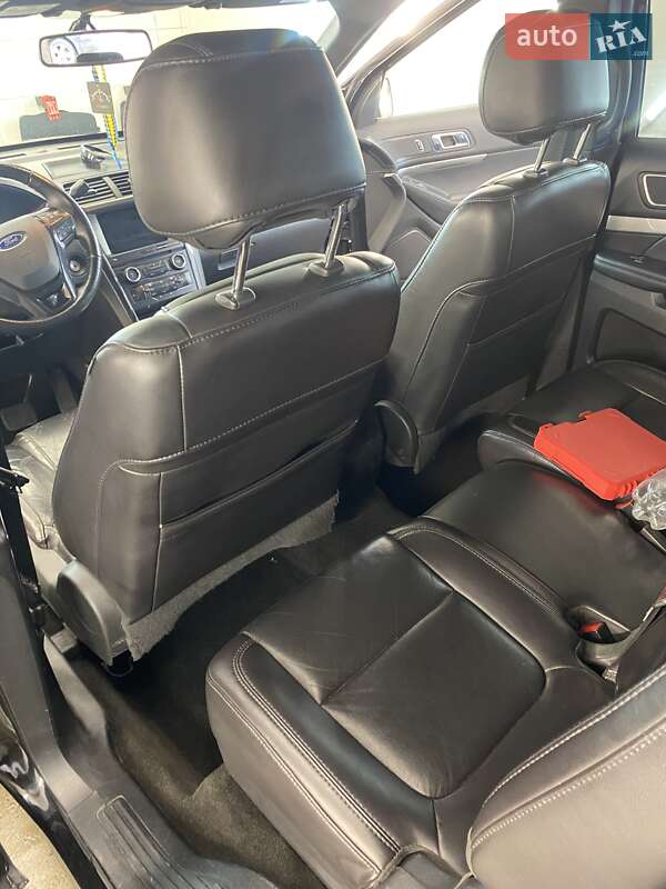 Внедорожник / Кроссовер Ford Explorer 2017 в Новомосковске