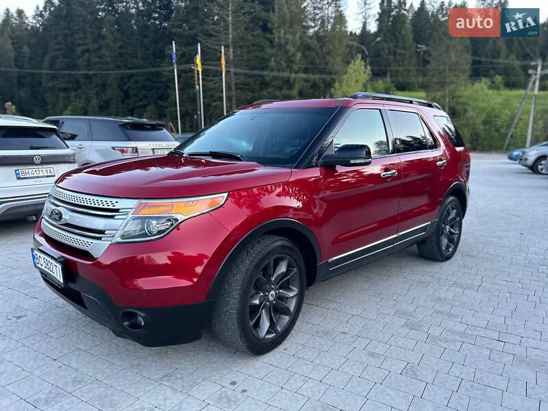 Позашляховик / Кросовер Ford Explorer 2012 в 