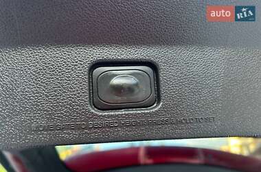 Позашляховик / Кросовер Ford Explorer 2012 в 