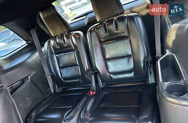 Позашляховик / Кросовер Ford Explorer 2012 в 