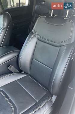 Внедорожник / Кроссовер Ford Explorer 2019 в 
