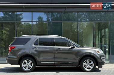 Внедорожник / Кроссовер Ford Explorer 2017 в 