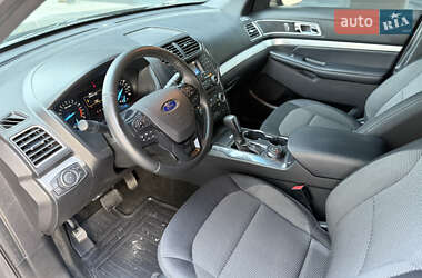 Внедорожник / Кроссовер Ford Explorer 2017 в 