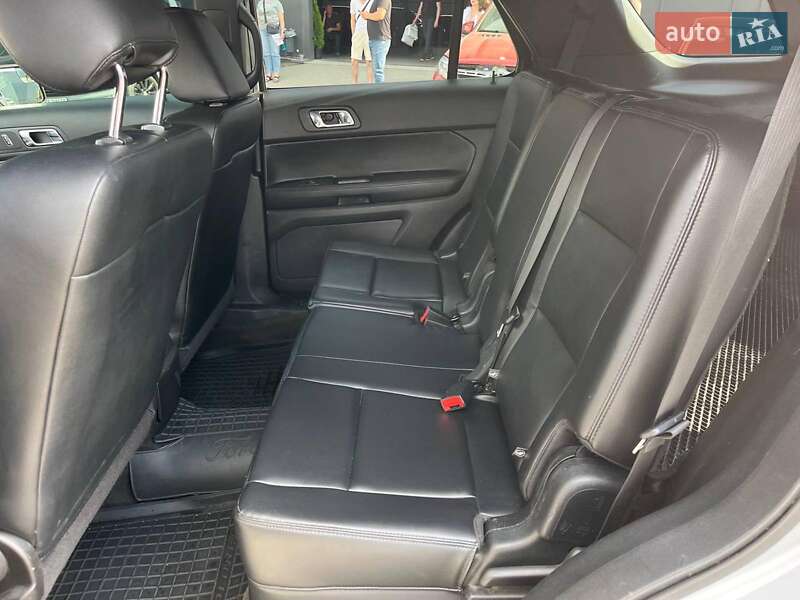 Позашляховик / Кросовер Ford Explorer 2017 в Львові