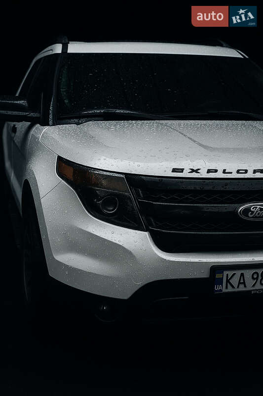 Внедорожник / Кроссовер Ford Explorer 2013 в Первомайске