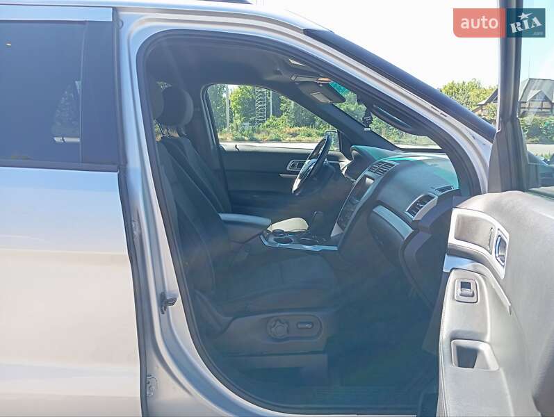 Внедорожник / Кроссовер Ford Explorer 2013 в Дубно