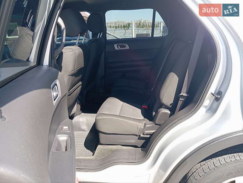 Внедорожник / Кроссовер Ford Explorer 2013 в Дубно