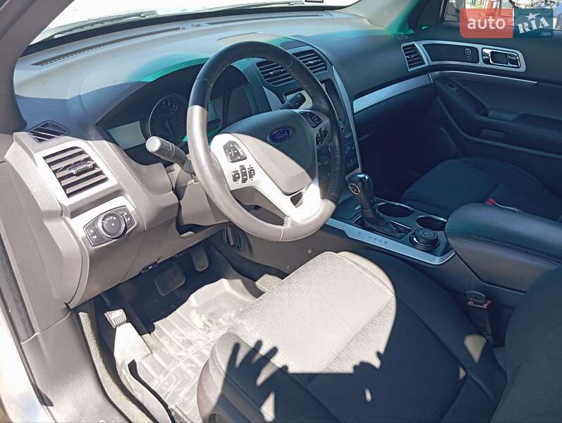 Внедорожник / Кроссовер Ford Explorer 2013 в Дубно