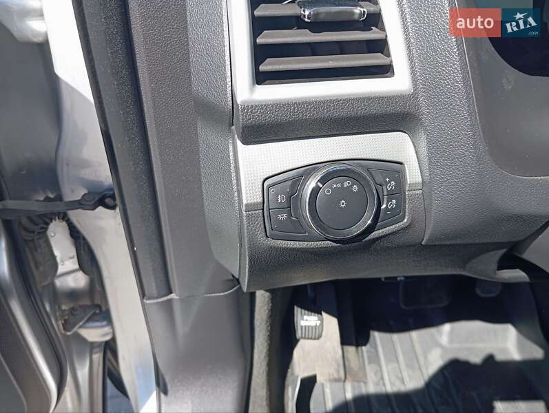 Внедорожник / Кроссовер Ford Explorer 2013 в Дубно