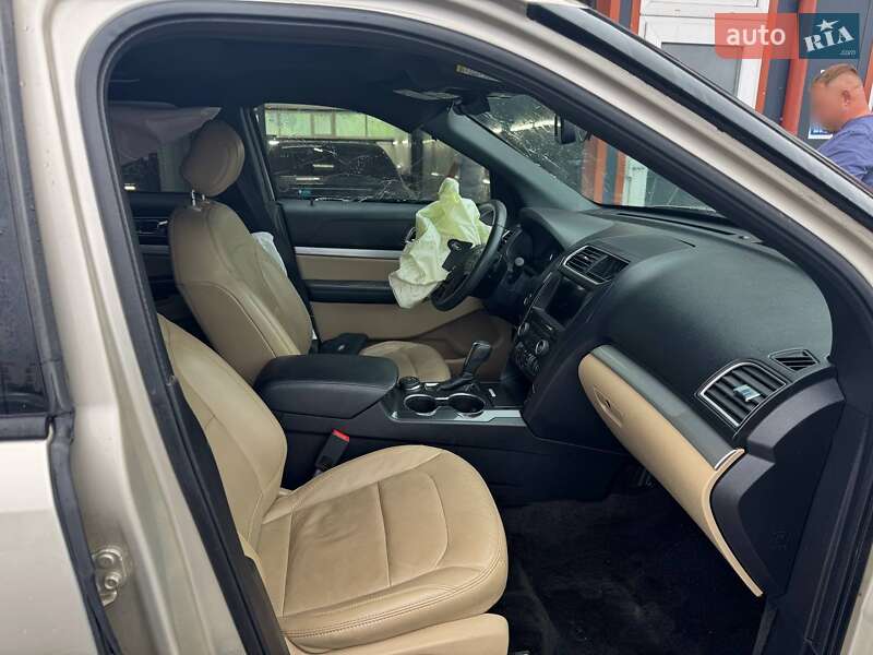 Внедорожник / Кроссовер Ford Explorer 2017 в Львове