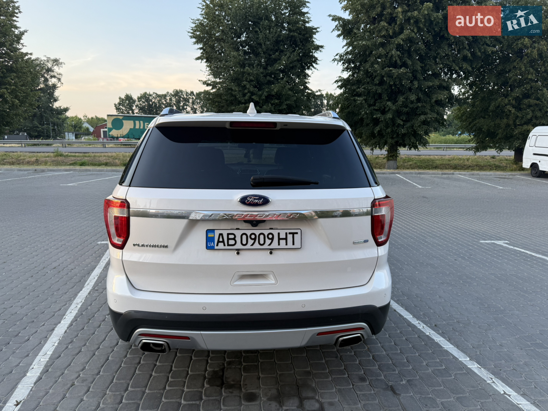 2016 Ford Explorer - мініатюра 6