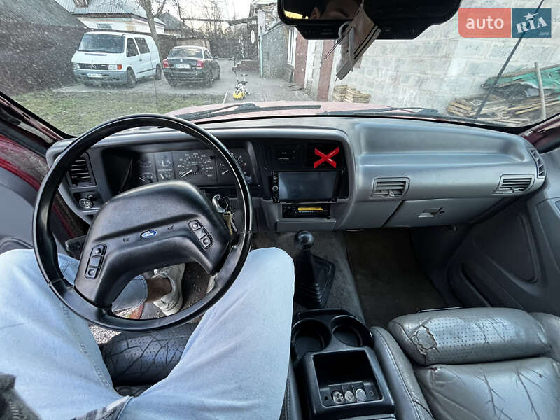 Внедорожник / Кроссовер Ford Explorer 1994 в Александрие