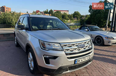 Позашляховик / Кросовер Ford Explorer 2018 в Рівному