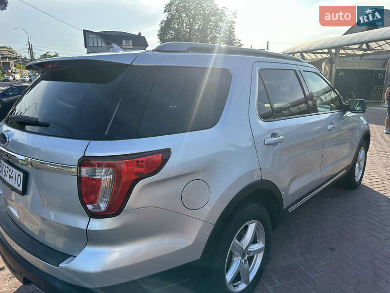 Внедорожник / Кроссовер Ford Explorer 2018 в Ровно