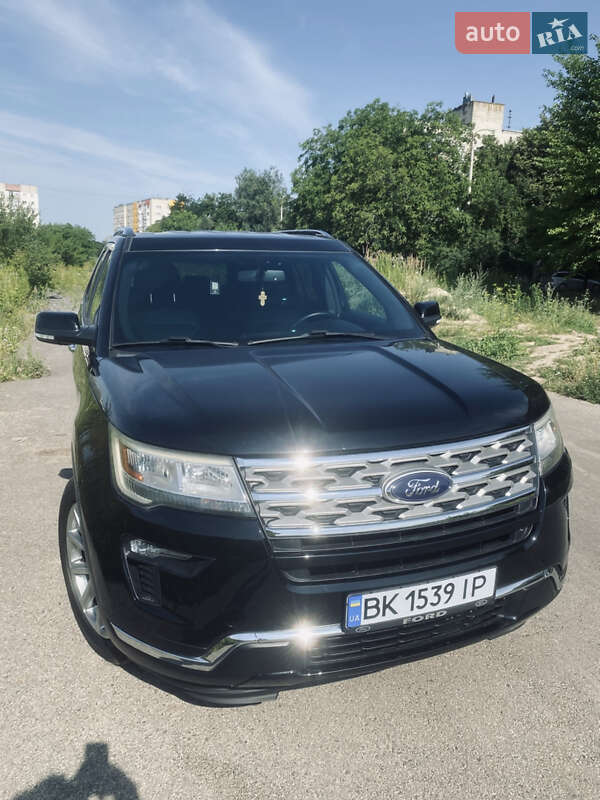 Внедорожник / Кроссовер Ford Explorer 2017 в Ровно