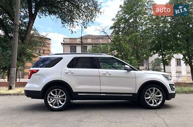 Внедорожник / Кроссовер Ford Explorer 2016 в 