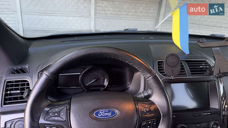 Внедорожник / Кроссовер Ford Explorer 2018 в Виннице