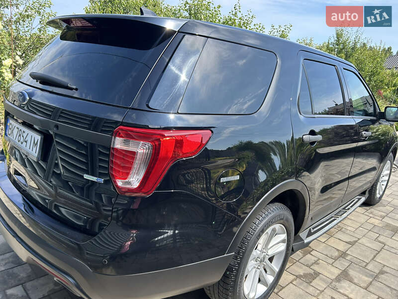Внедорожник / Кроссовер Ford Explorer 2017 в Ровно
