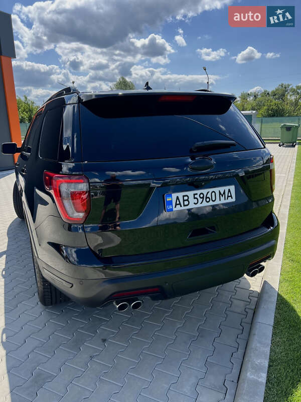 Внедорожник / Кроссовер Ford Explorer 2018 в Виннице