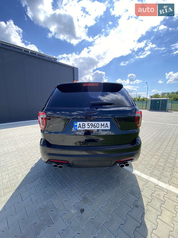 Внедорожник / Кроссовер Ford Explorer 2018 в Виннице