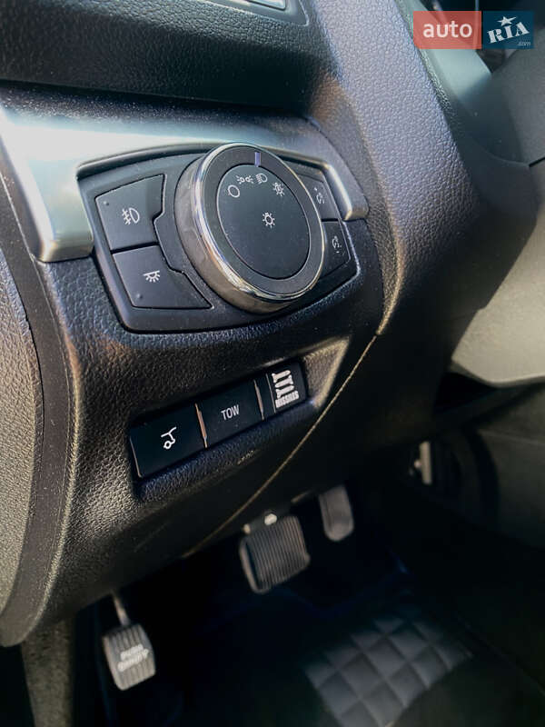 Внедорожник / Кроссовер Ford Explorer 2018 в Виннице