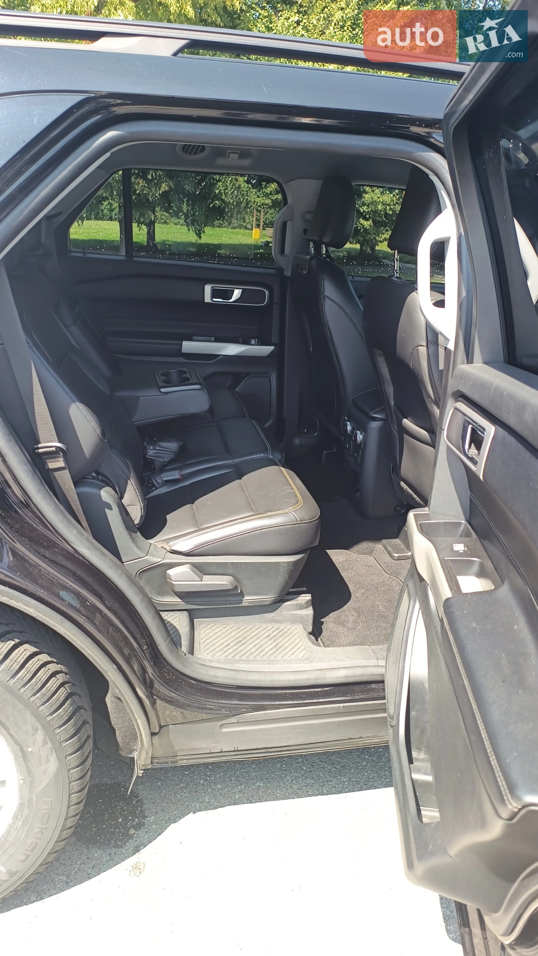 2021 Ford Explorer - мініатюра 11