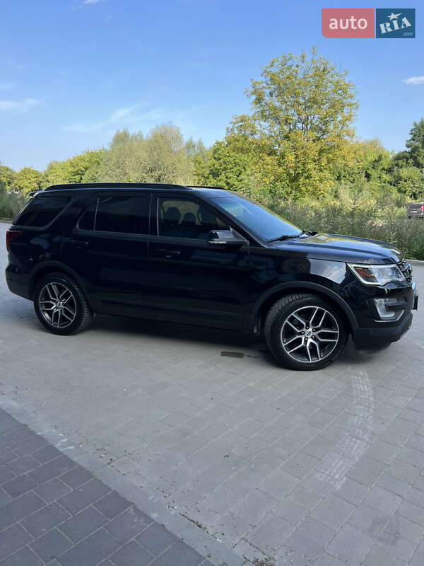 Позашляховик / Кросовер Ford Explorer 2016 в Івано-Франківську