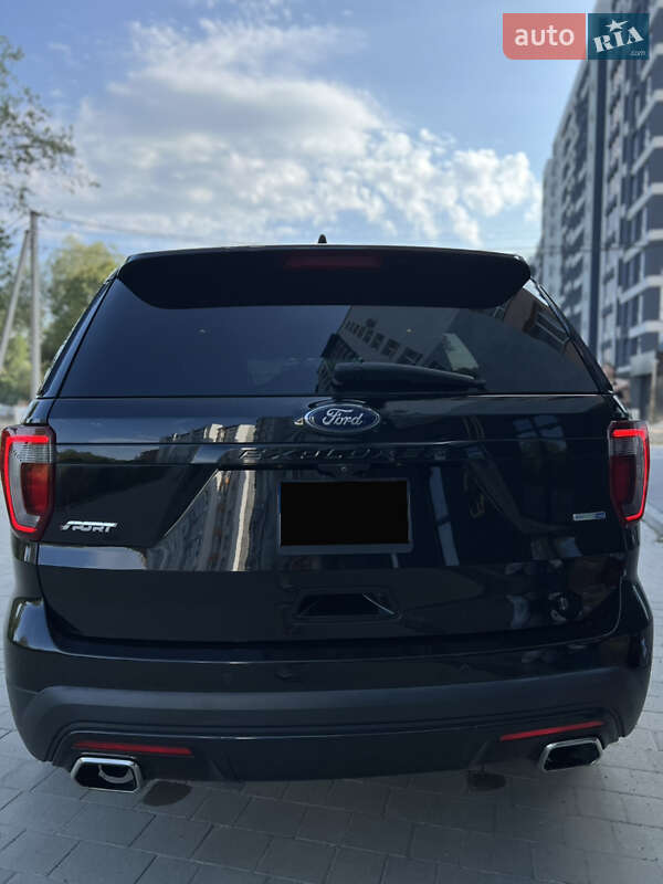 Позашляховик / Кросовер Ford Explorer 2016 в Івано-Франківську
