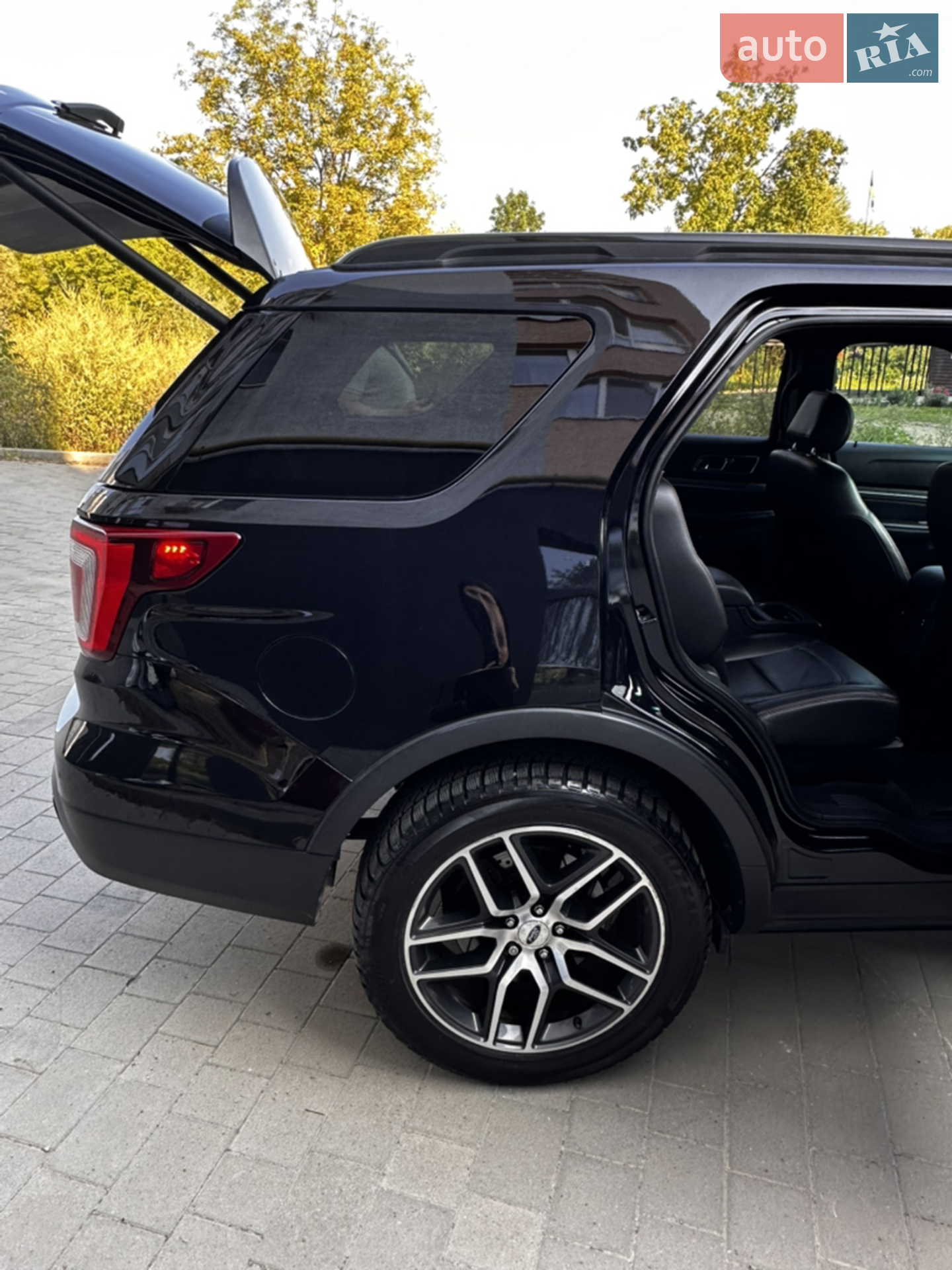 2016 Ford Explorer - мініатюра 61