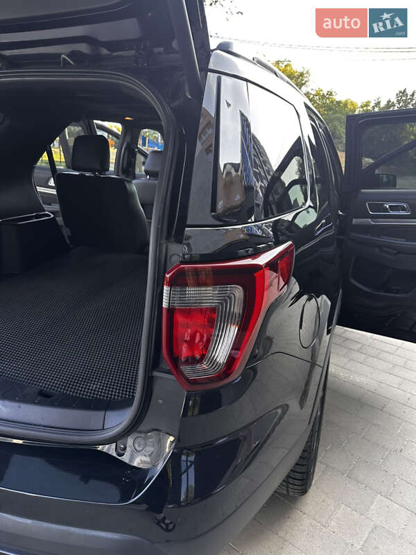 Позашляховик / Кросовер Ford Explorer 2016 в Івано-Франківську