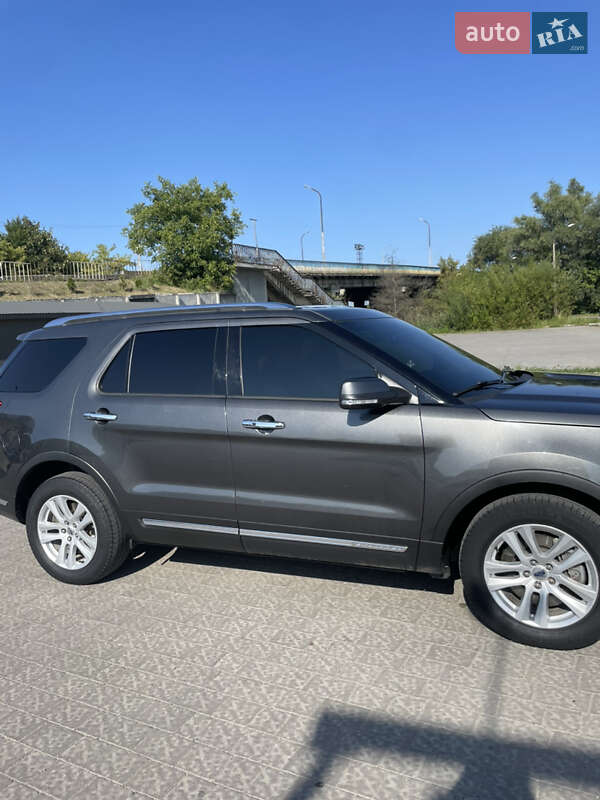 Внедорожник / Кроссовер Ford Explorer 2018 в Львове