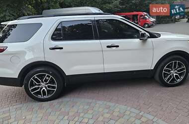 Внедорожник / Кроссовер Ford Explorer 2019 в 