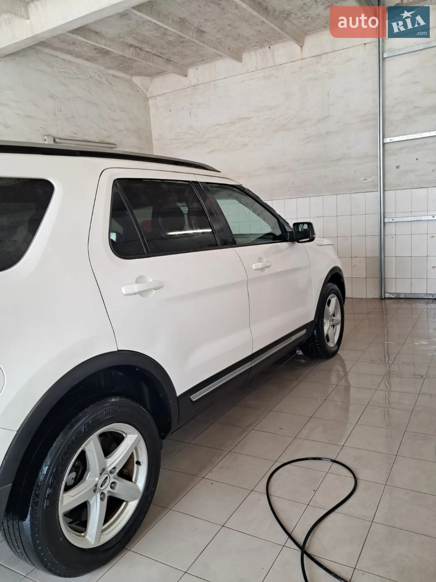 2015 Ford Explorer - мініатюра 2