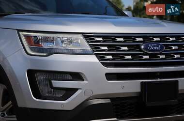 Позашляховик / Кросовер Ford Explorer 2017 в Києві