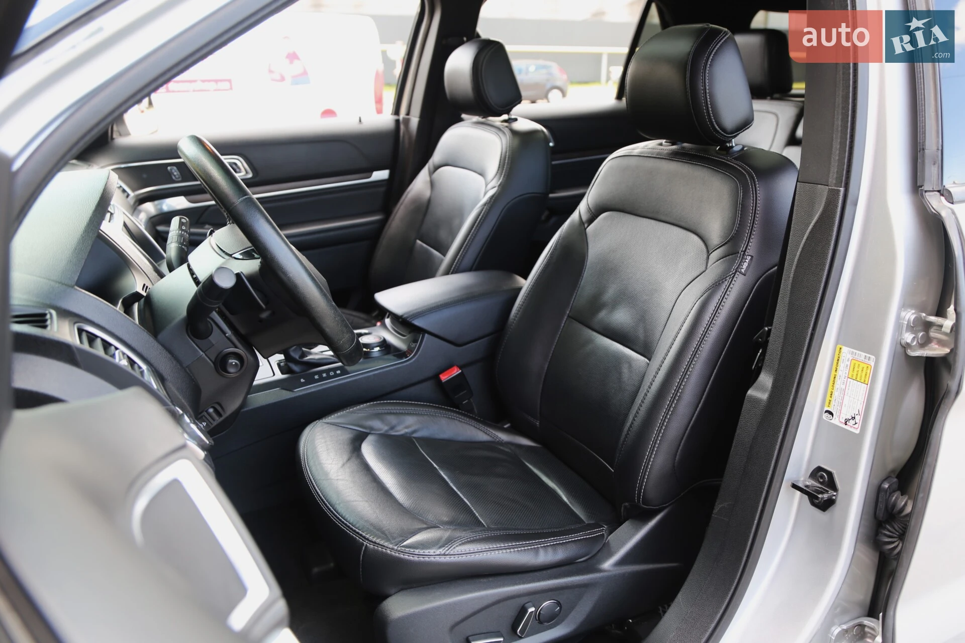 2017 Ford Explorer - мініатюра 9