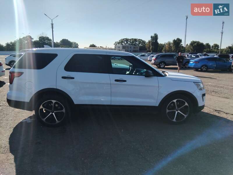 Внедорожник / Кроссовер Ford Explorer 2016 в Киеве