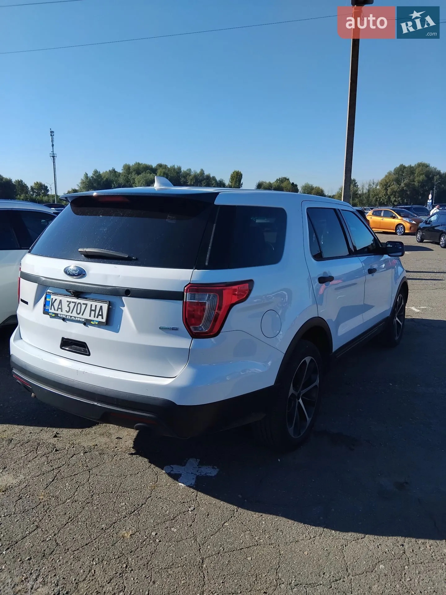 2016 Ford Explorer - мініатюра 13