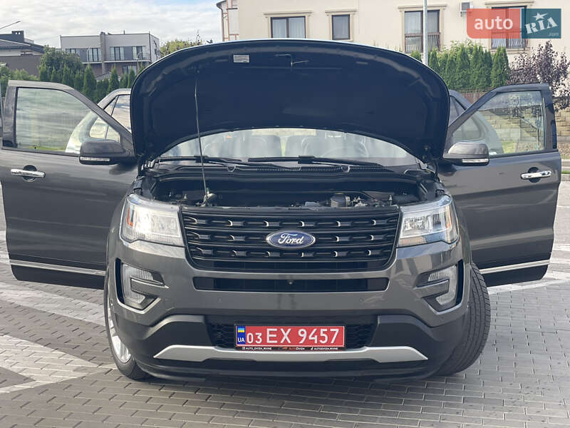 Позашляховик / Кросовер Ford Explorer 2016 в Рівному