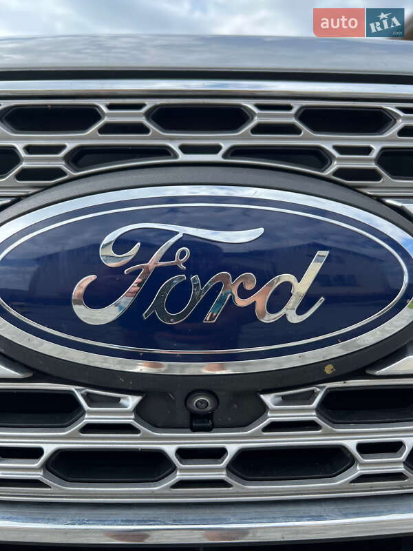 Позашляховик / Кросовер Ford Explorer 2020 в Дніпрі фото 11 Позашляховик / Кросовер Ford Explorer 2020 в Дніпрі