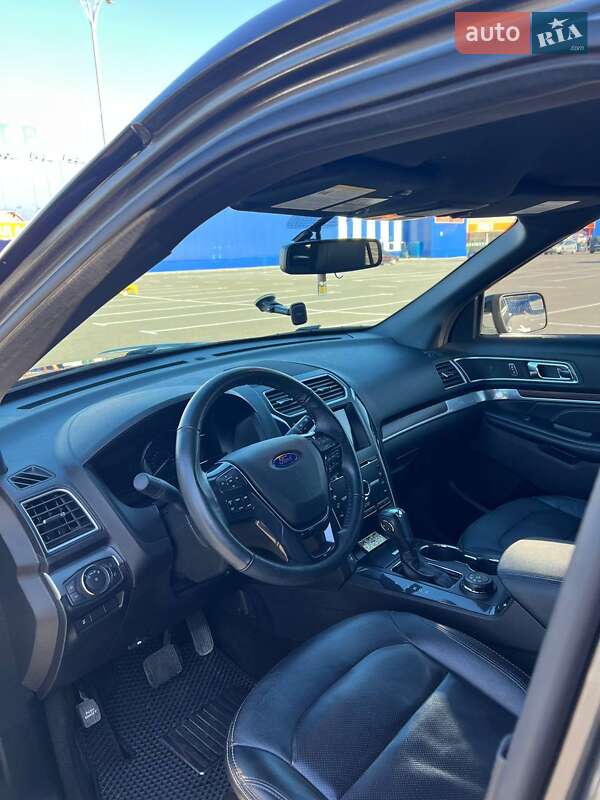 Внедорожник / Кроссовер Ford Explorer 2018 в Каменец-Подольском