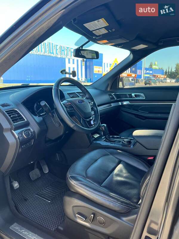 Позашляховик / Кросовер Ford Explorer 2018 в Кам'янець-Подільському