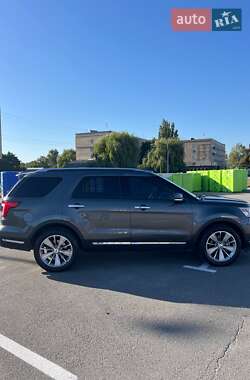 Внедорожник / Кроссовер Ford Explorer 2018 в Каменец-Подольском