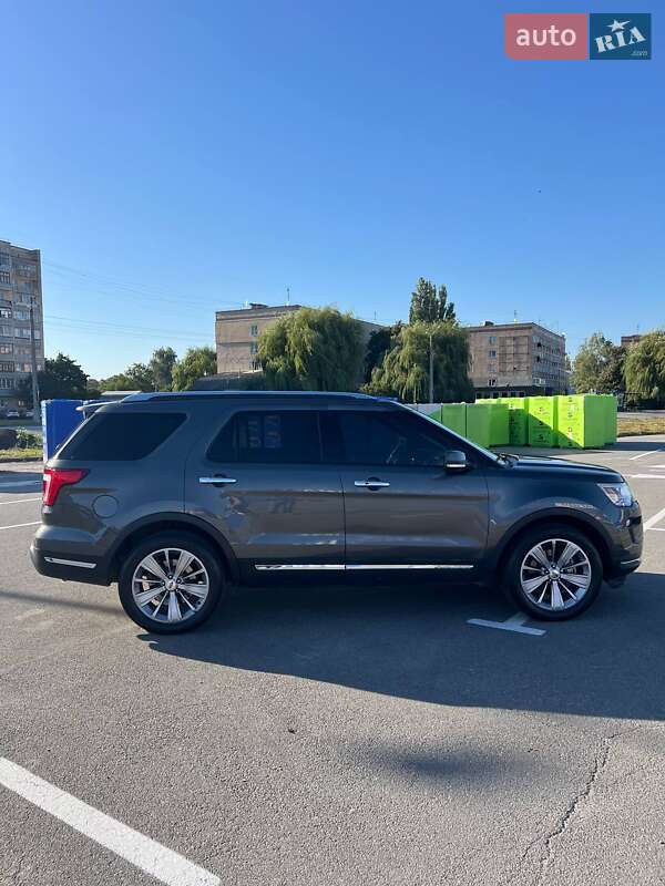 Внедорожник / Кроссовер Ford Explorer 2018 в Каменец-Подольском